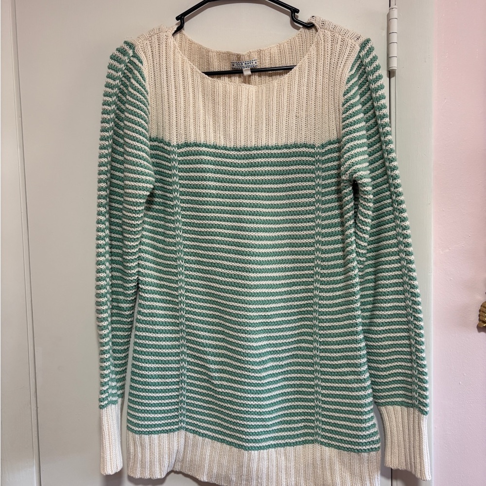 Vintage Old Navy knit sweater, size Large.